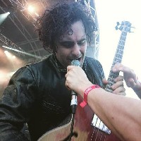 Robert Levon Been (Black Rebel Motorcycle Club) потърси и намери местенце за неофициален гиг в София... Robert Levon Been (Black Rebel Motorcycle Club) потърси и намери местенце за неофициален гиг в София...